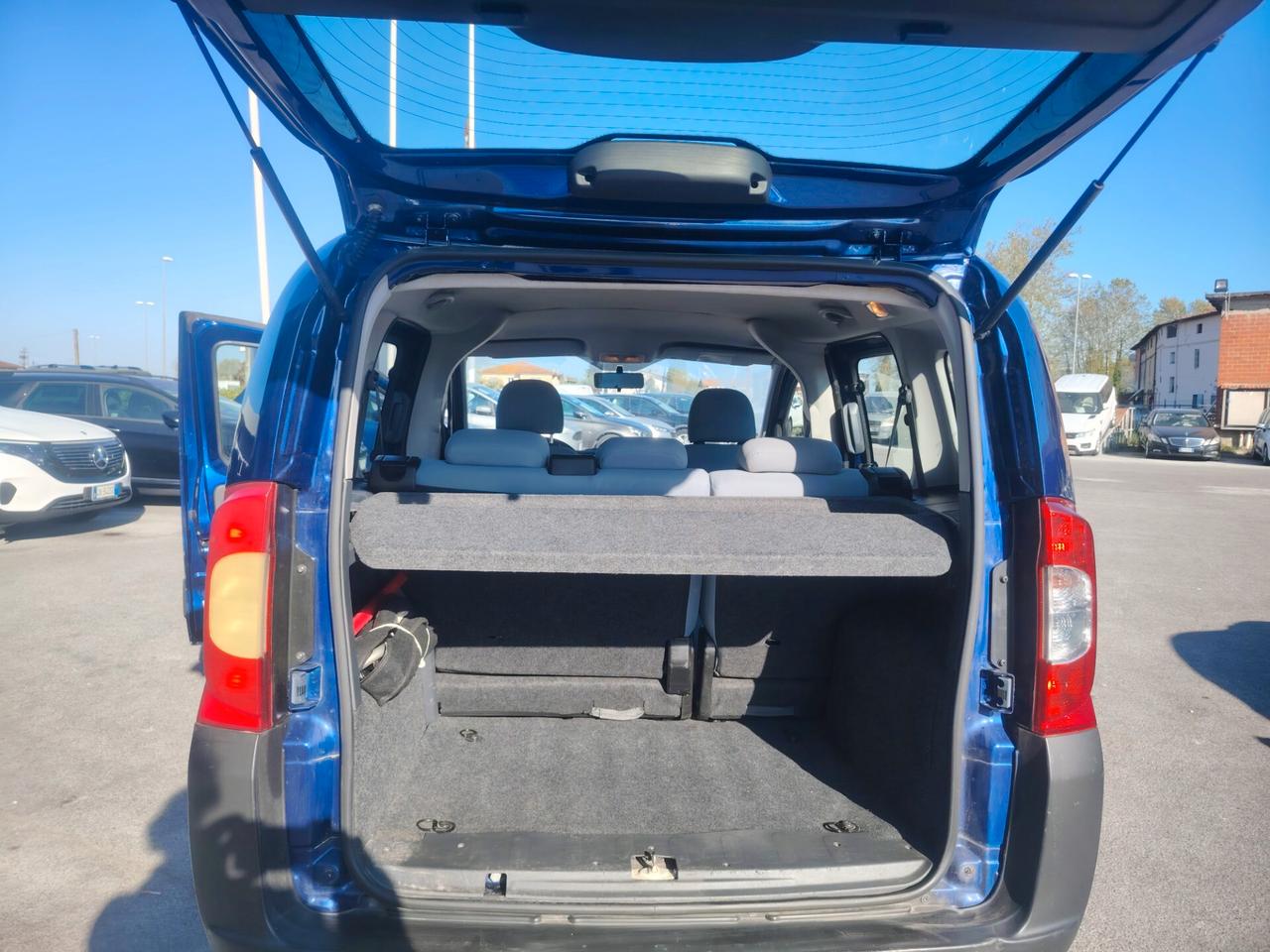 Peugeot Bipper Tepee 1.4 HDi 70CV Outdoor - NEOPATENTATI