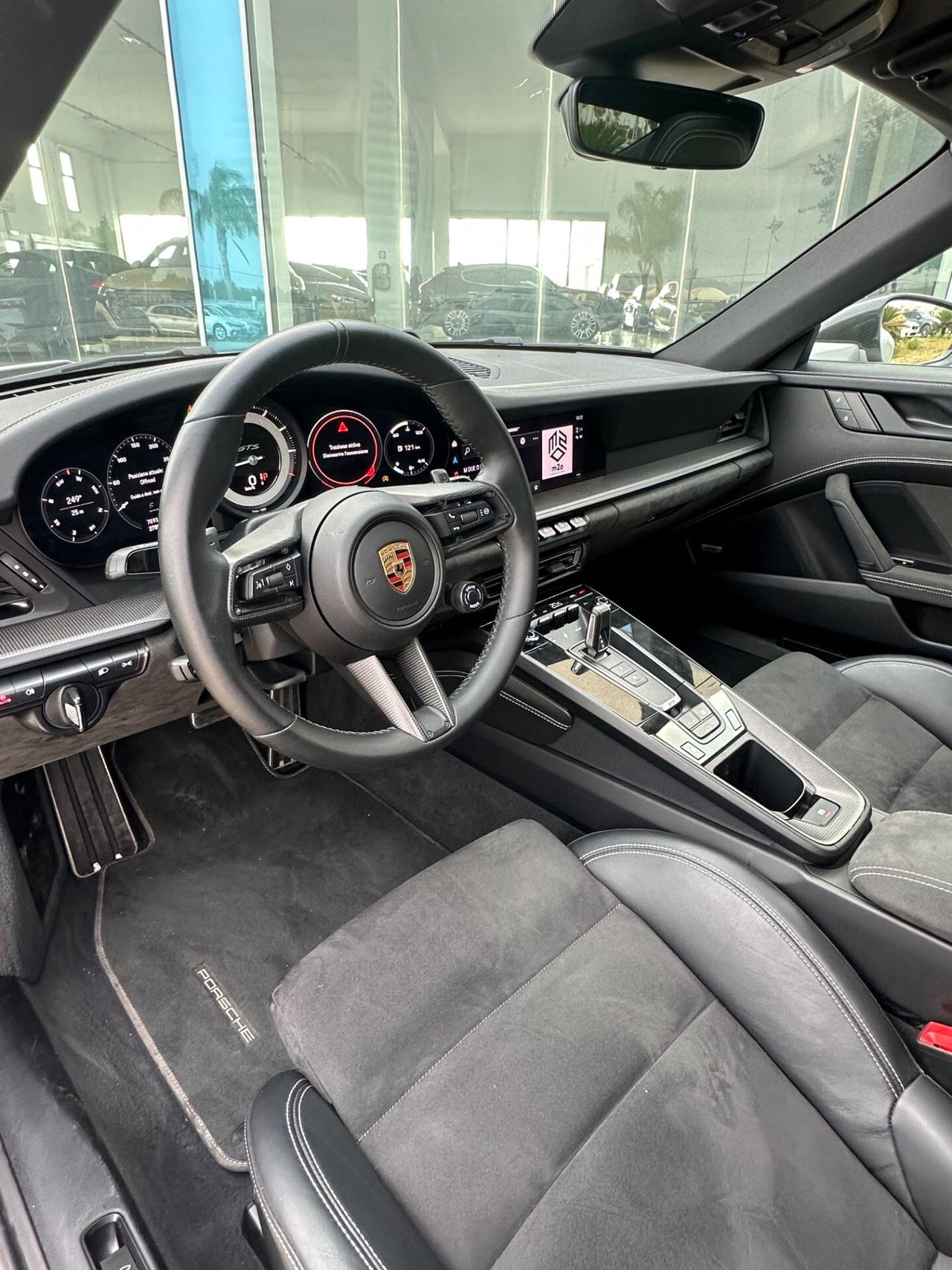 Porsche 992 Carrera 4 GTS possibilità noleggio no scoring