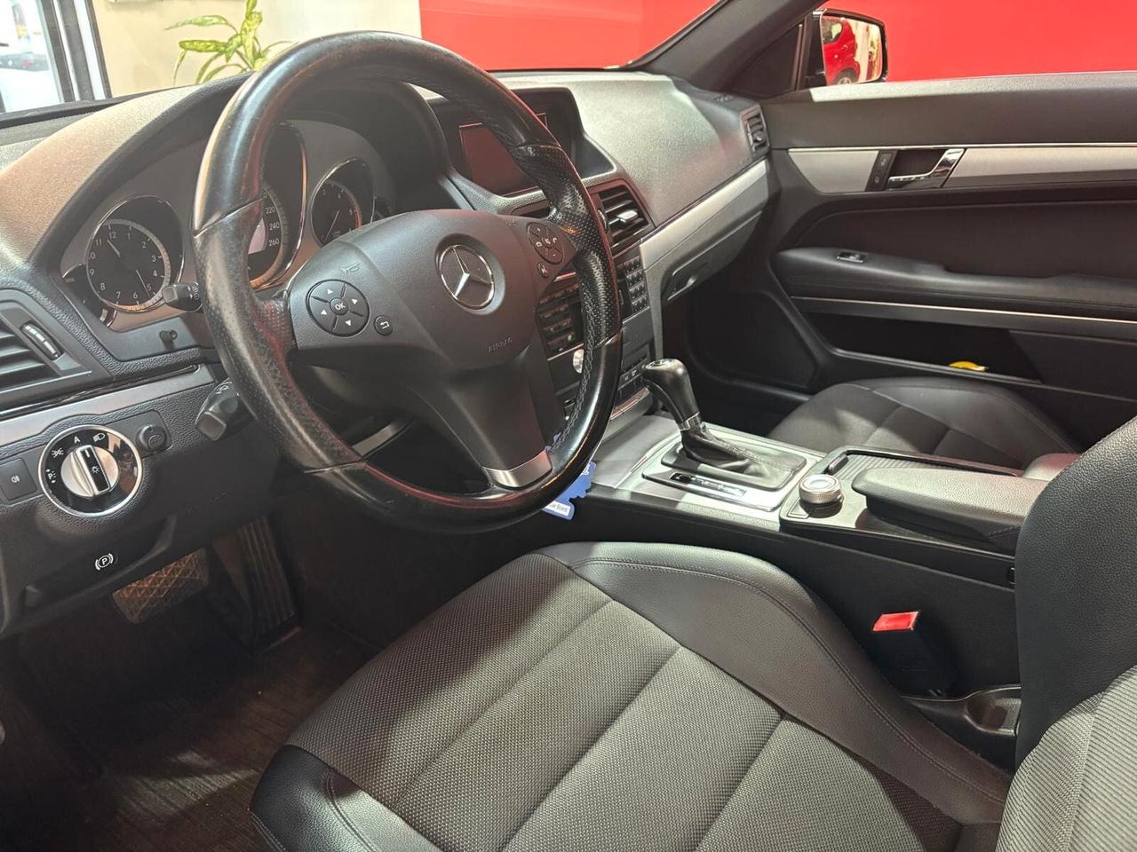 Mercedes-benz E 220 CDI Coupé BlueEFFICIENCY