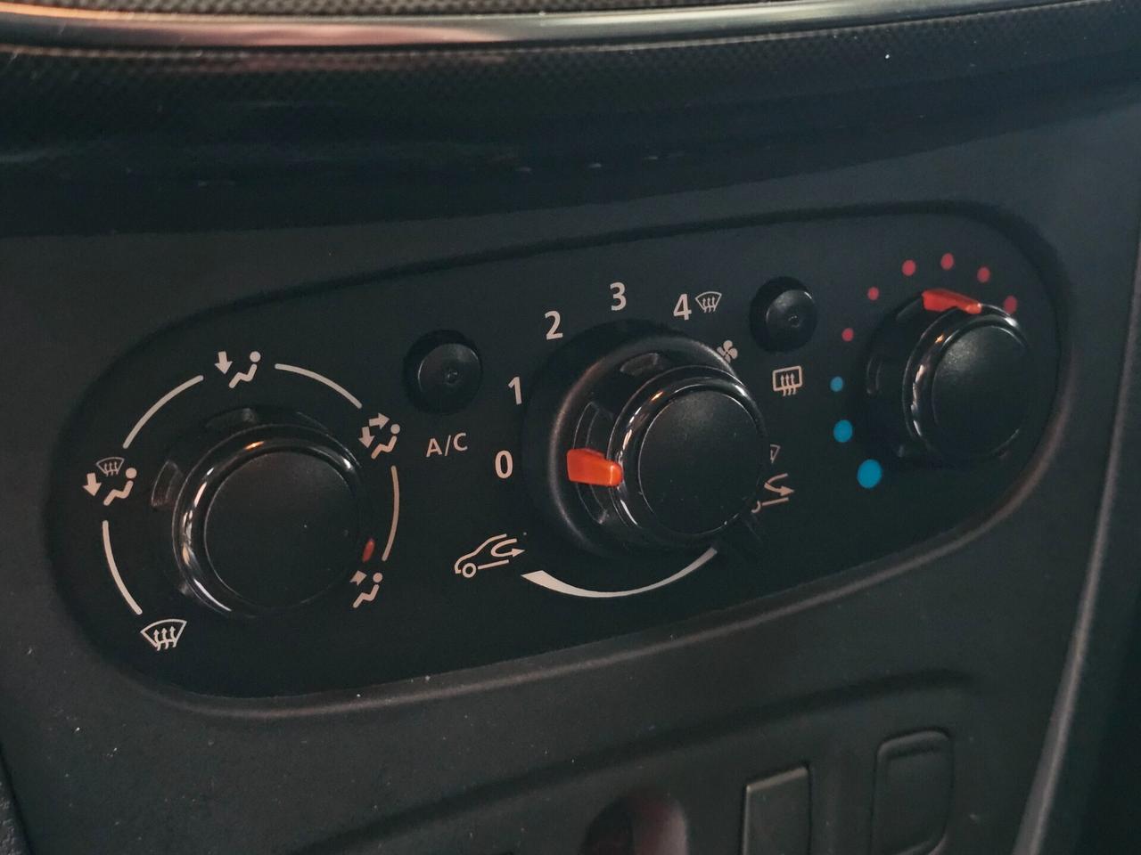 Dacia Sandero 1.5 dCi 8V 75CV Lauréate