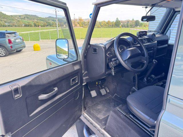LAND ROVER Defender 90 2.4 TD4 Station Wagon SE ITALIANO VETTURA