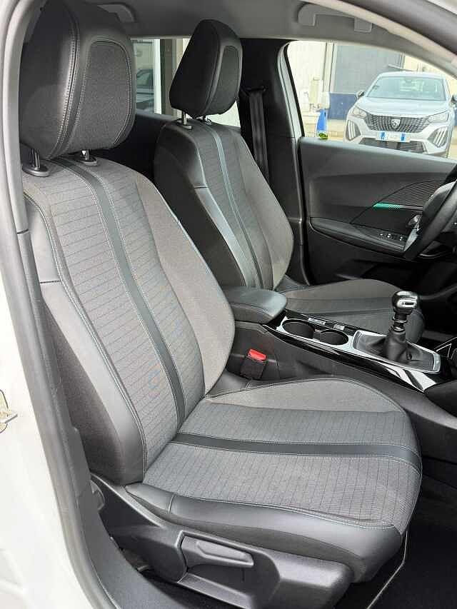 Peugeot 2008 PureTech 130 S&S Allure Pack