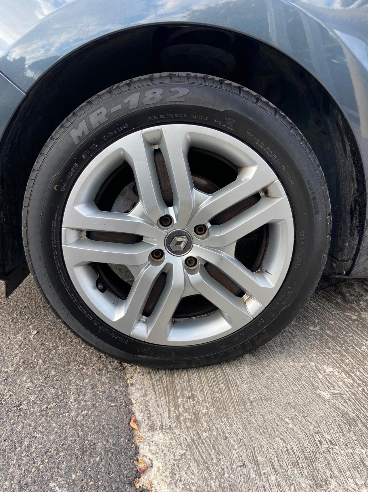 Renault Clio dCi 8V 75 CV