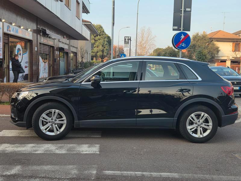 Audi Q3 35 1.5 tfsi Business s-tronic