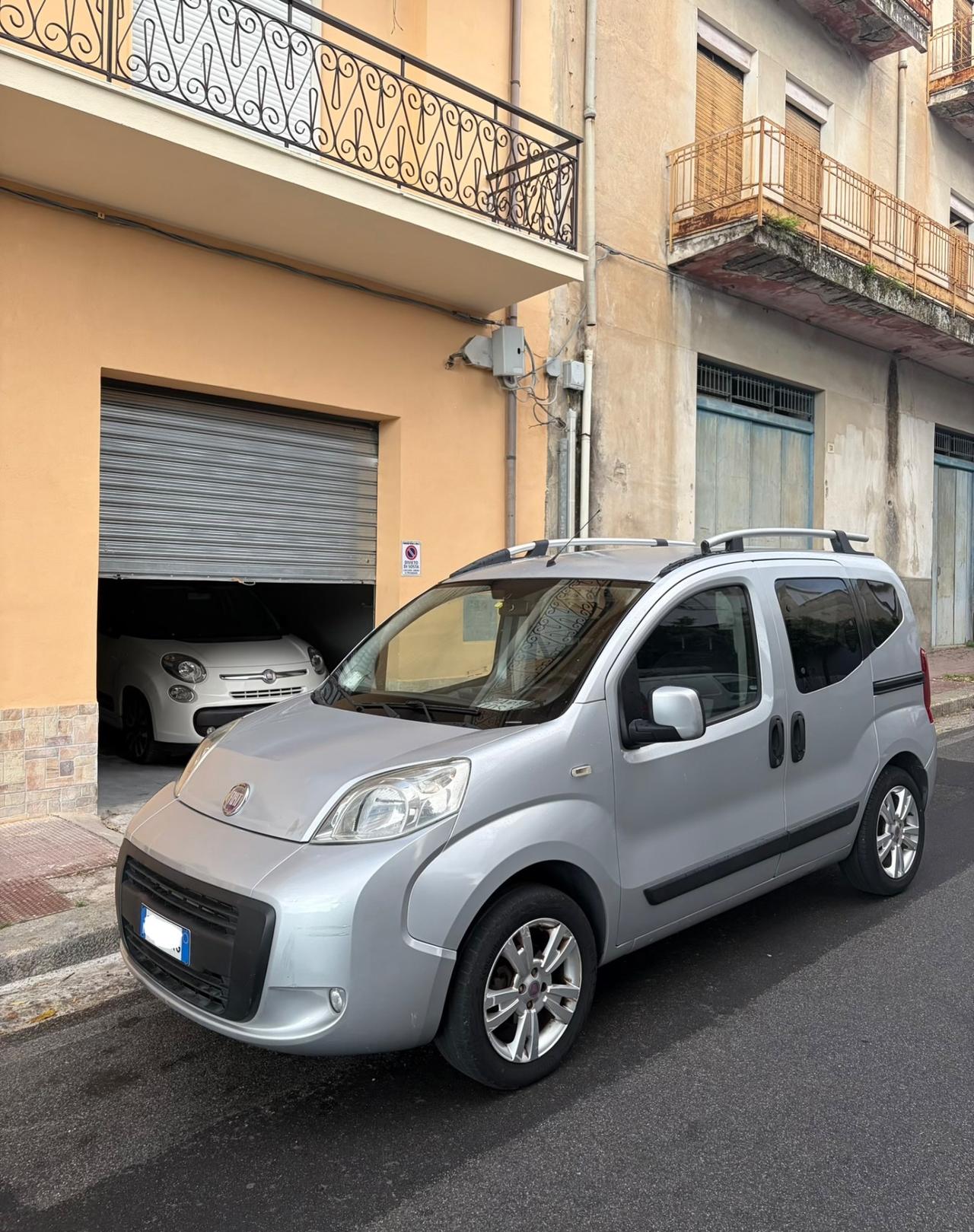 FIAT QUBO 1.4 8V 77CV FULL Natural Power CHIAMA