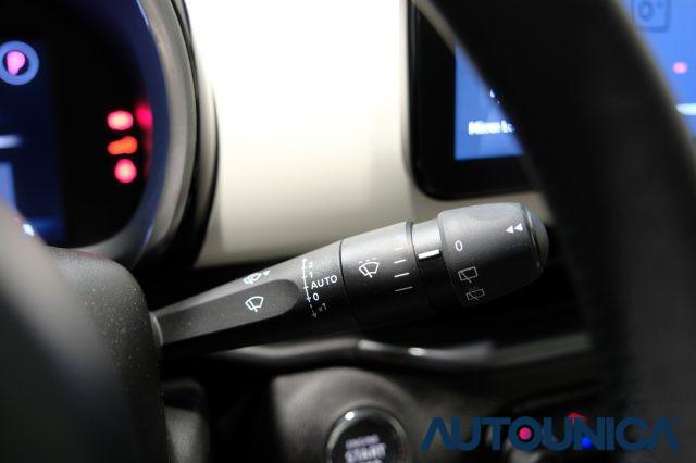FIAT 600 HYBRID 100 CV DCT MHEV LA PRIMA NEOPATENTATI