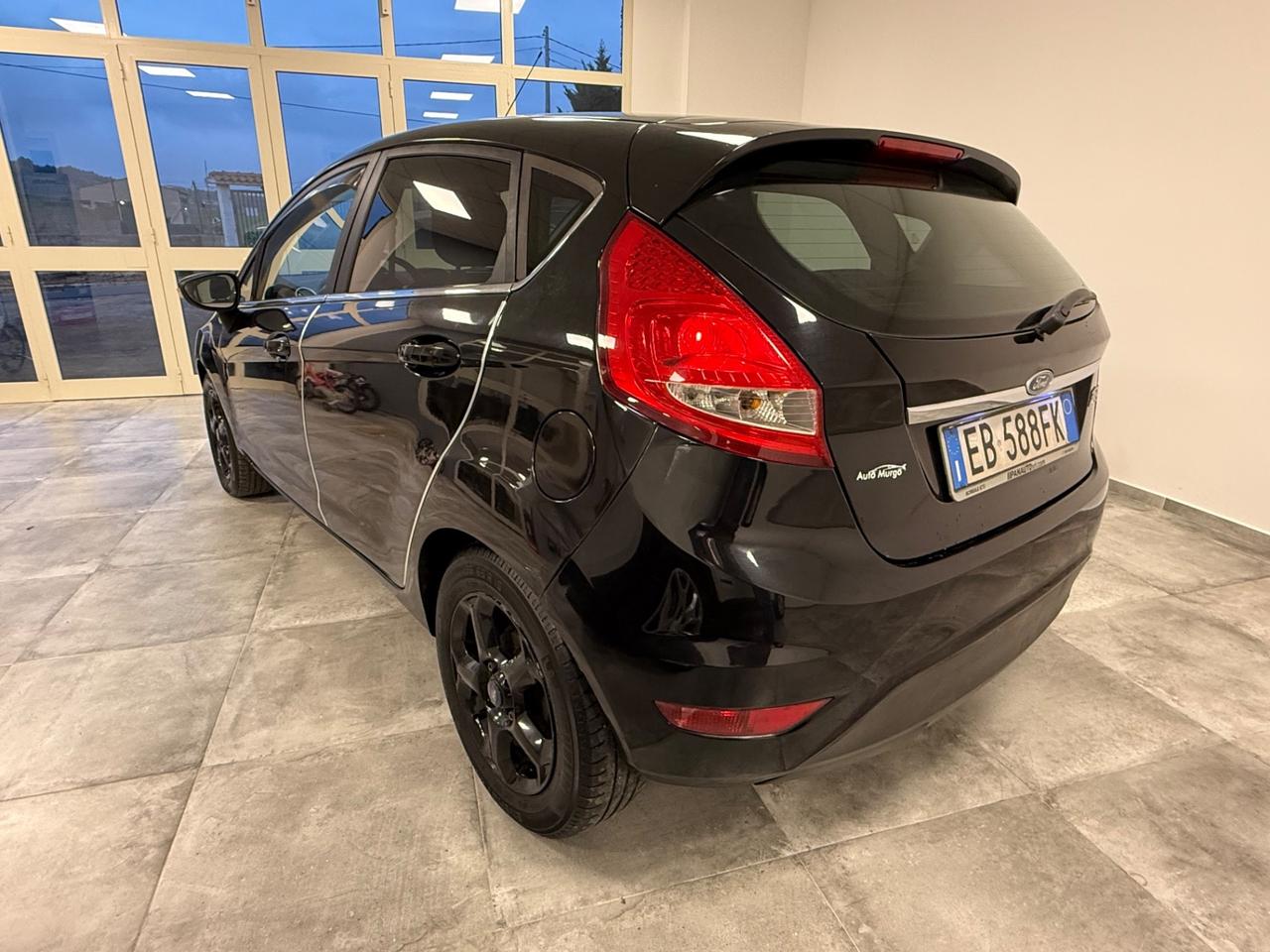 Ford Fiesta 1.4 5 porte Bz.- GPL Titanium