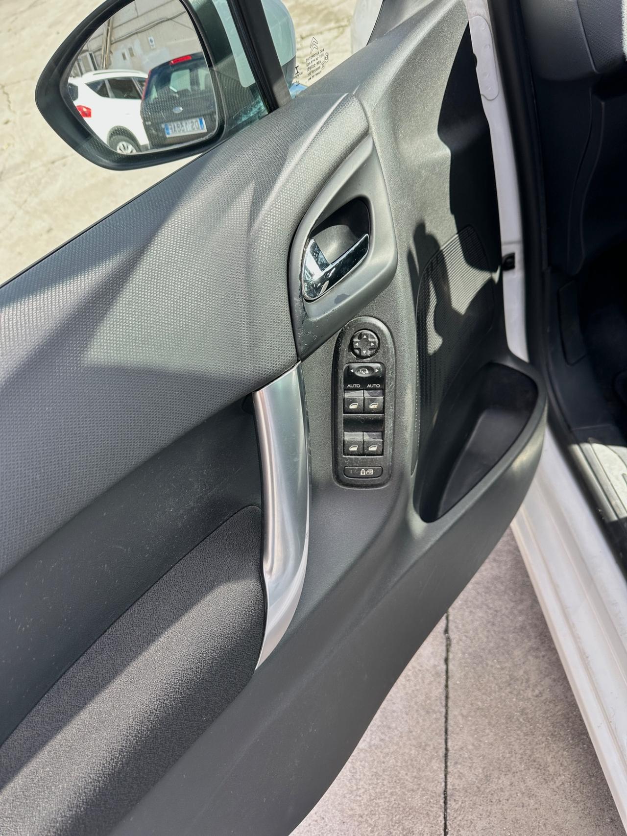 Citroen C3 1.1 Benzina 60cv Exclusive TETTO ZENITH