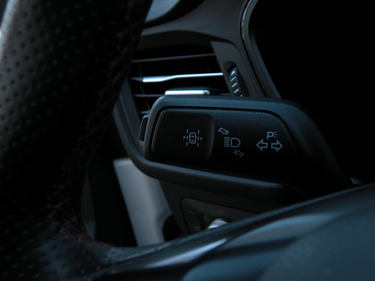 FORD KUGA 2.5 FHEV 190CV CVT 2WD ST-LINE 2023