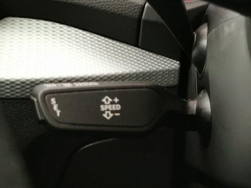 Audi Q2 35 2.0 tdi Business Advanced s-tronic