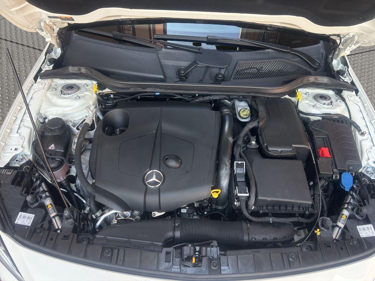 MERCEDES - Classe GLA - GLA 200 d 136CV Premium