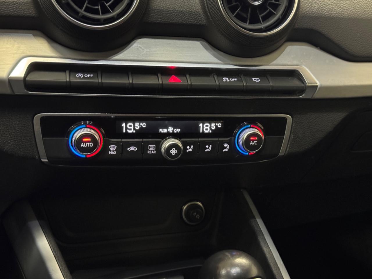 AUDI Q2 30 TDI S TRONIC IDENTITY BLACK - MY20