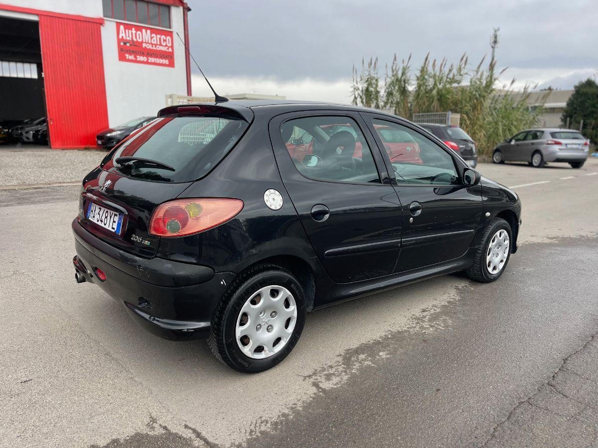 PEUGEOT - 206 - HDi 5p. Enfant Terrible