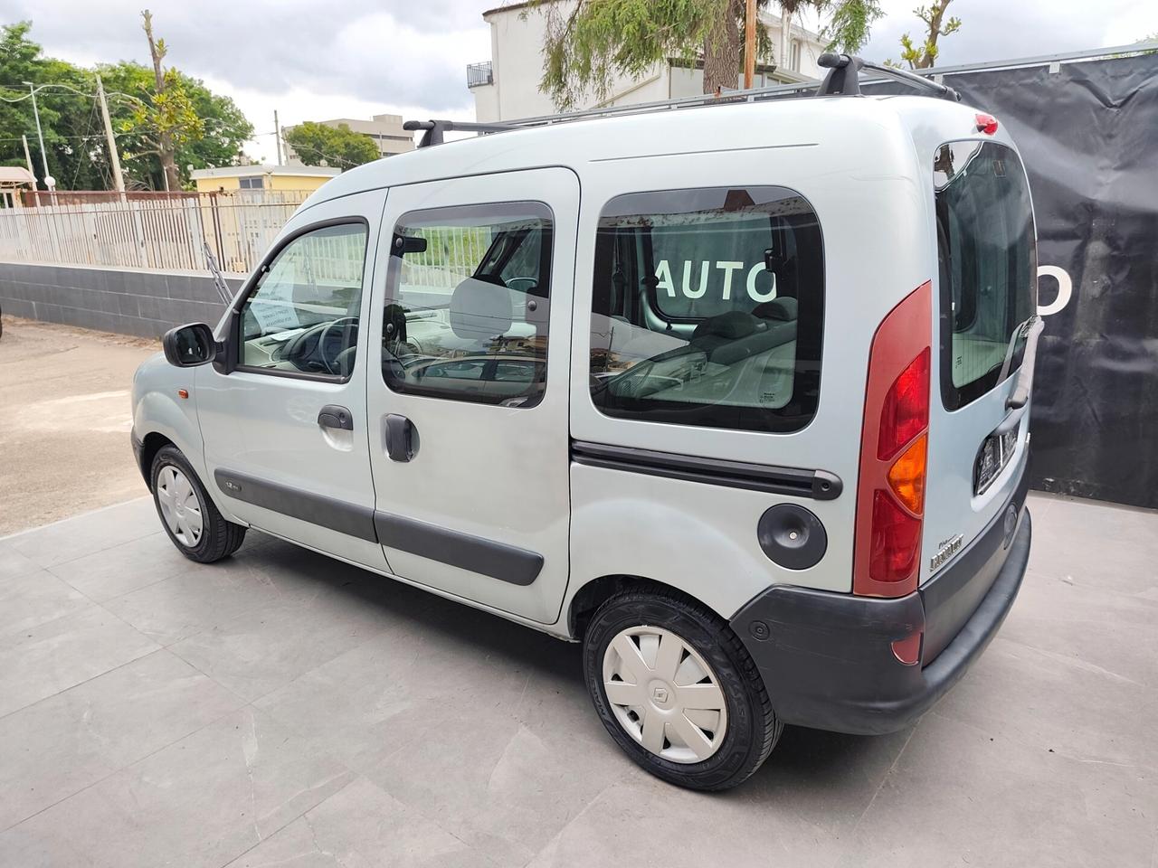 Renault Kangoo 1.2 BENZINA 5 POSTI