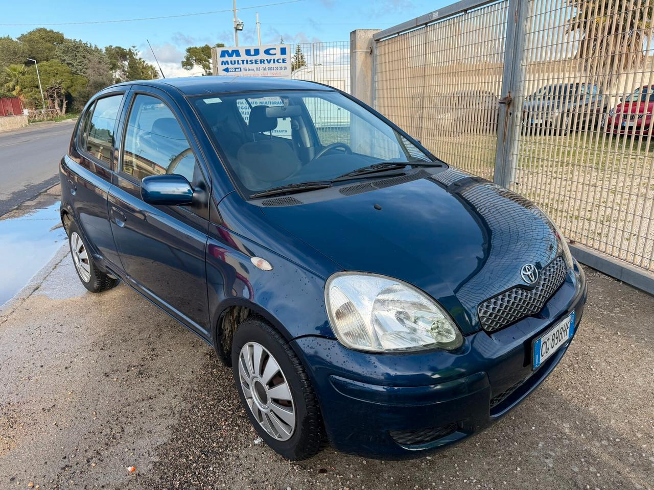 Toyota Yaris 1.0 BENZ