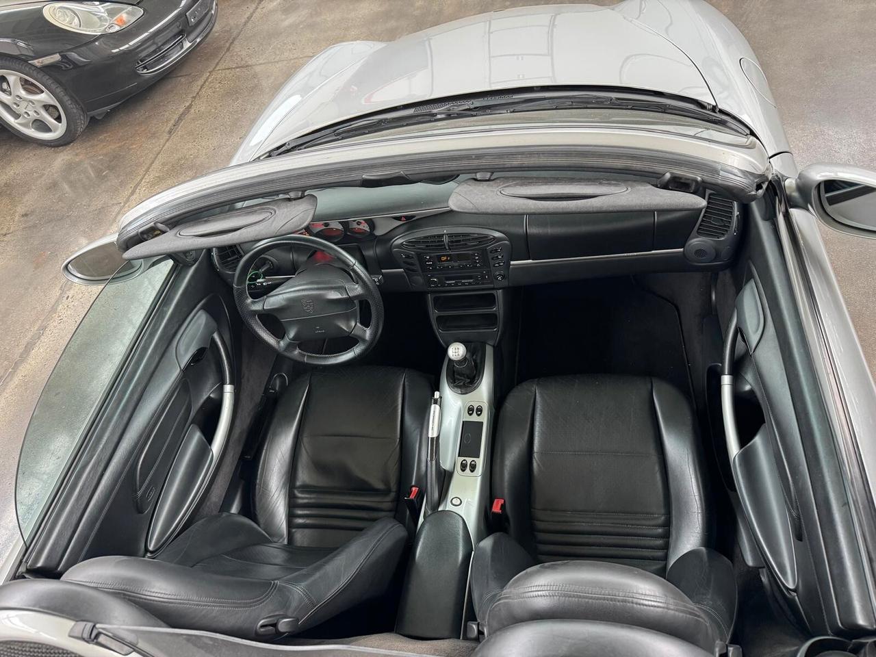 Porsche Boxster 2.5i 24V cat