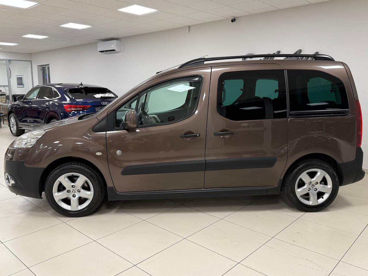 Peugeot Partner Tepee 1.6 e-HDi 92 CV S&S Outdoor - 2012