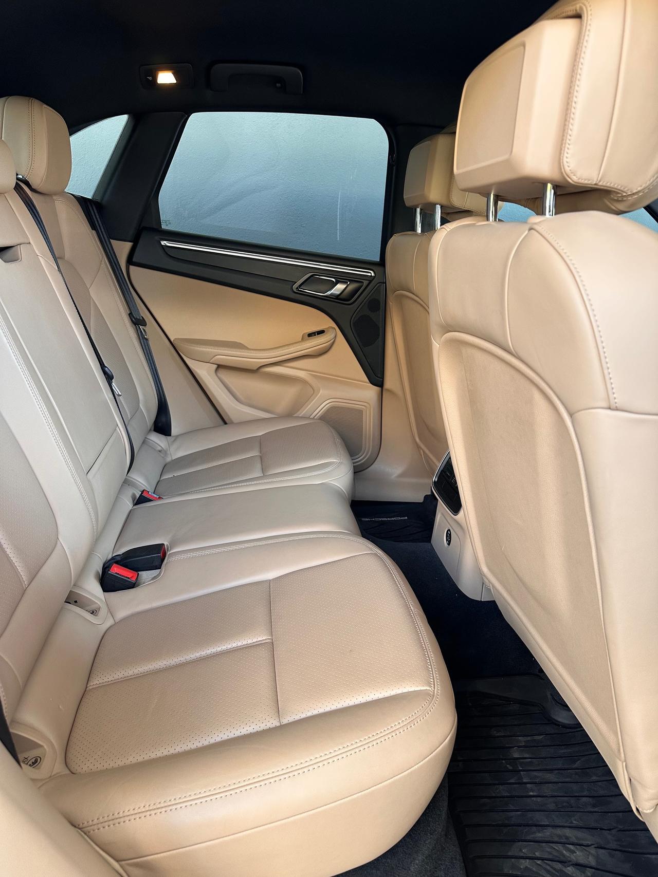 Porsche Macan 2.0 245cv pdk