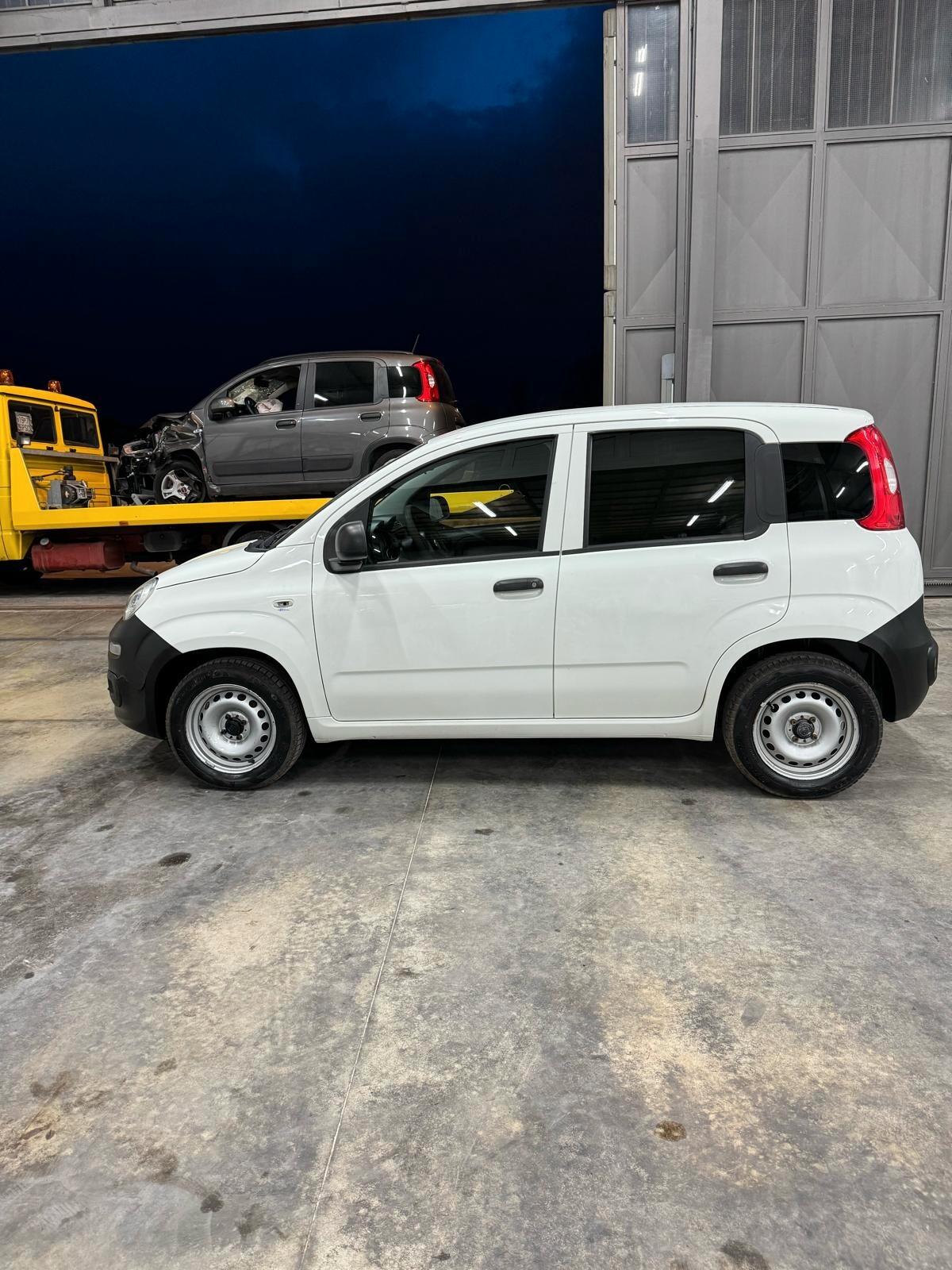 Fiat Panda 1.3 MJT 95 CV S&S Lounge VAN 06/2019