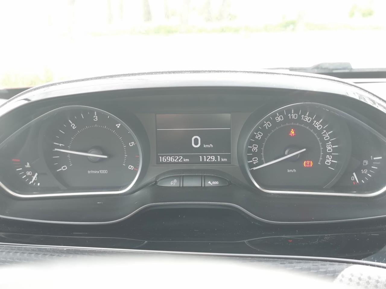 Peugeot 208 BlueHDi 75 5 porte Active - 2015