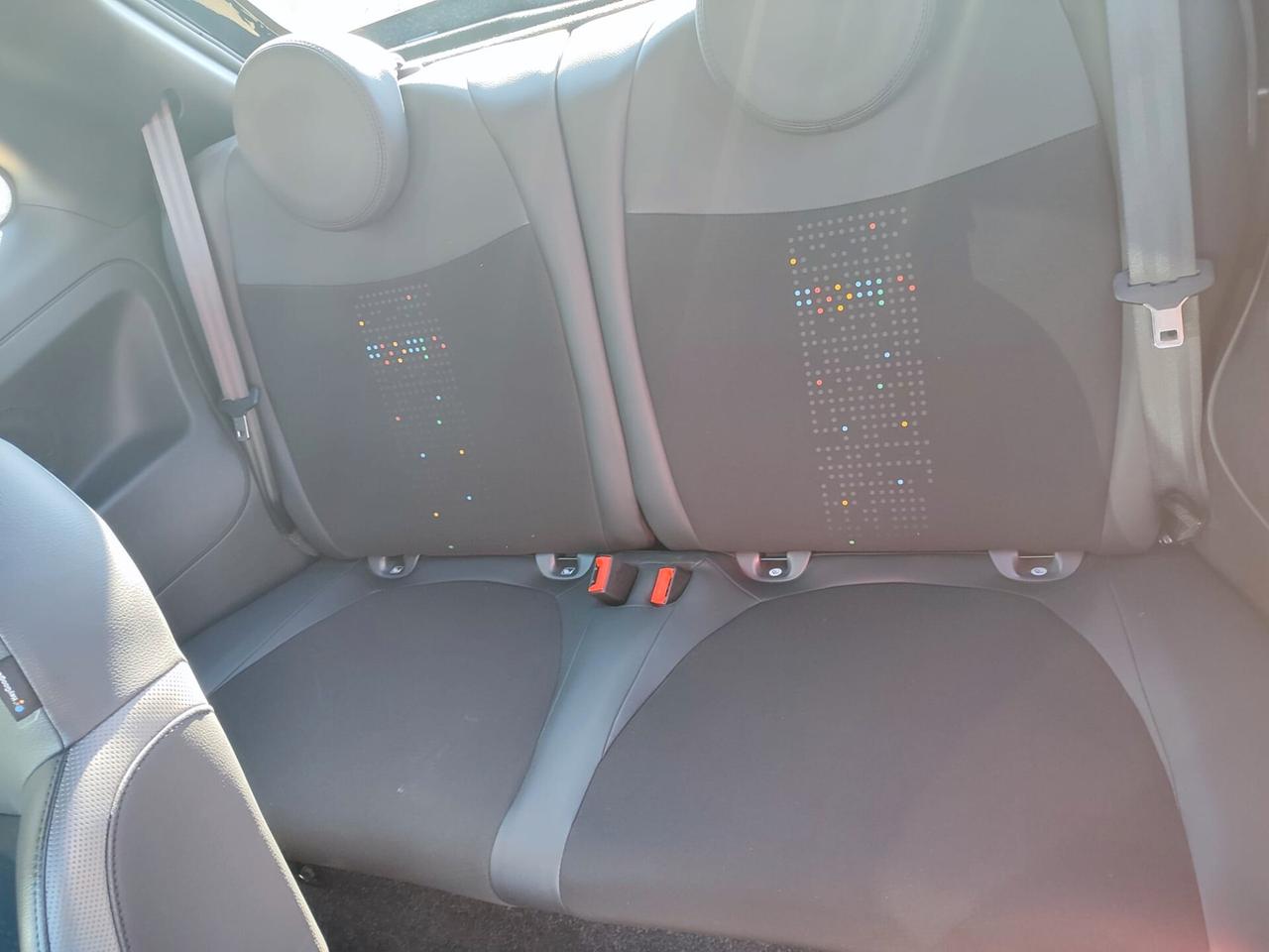 Fiat 500 1.0 Hybrid Hey Google