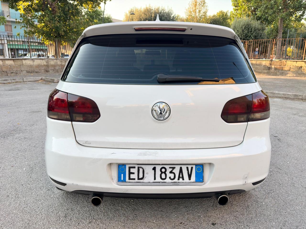 Volkswagen Golf 1.6 TDI 105cv