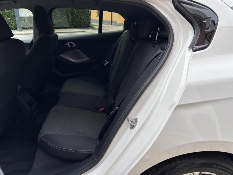 BMW 120 d Msport auto FULL LED-NAVI-CAM-18"