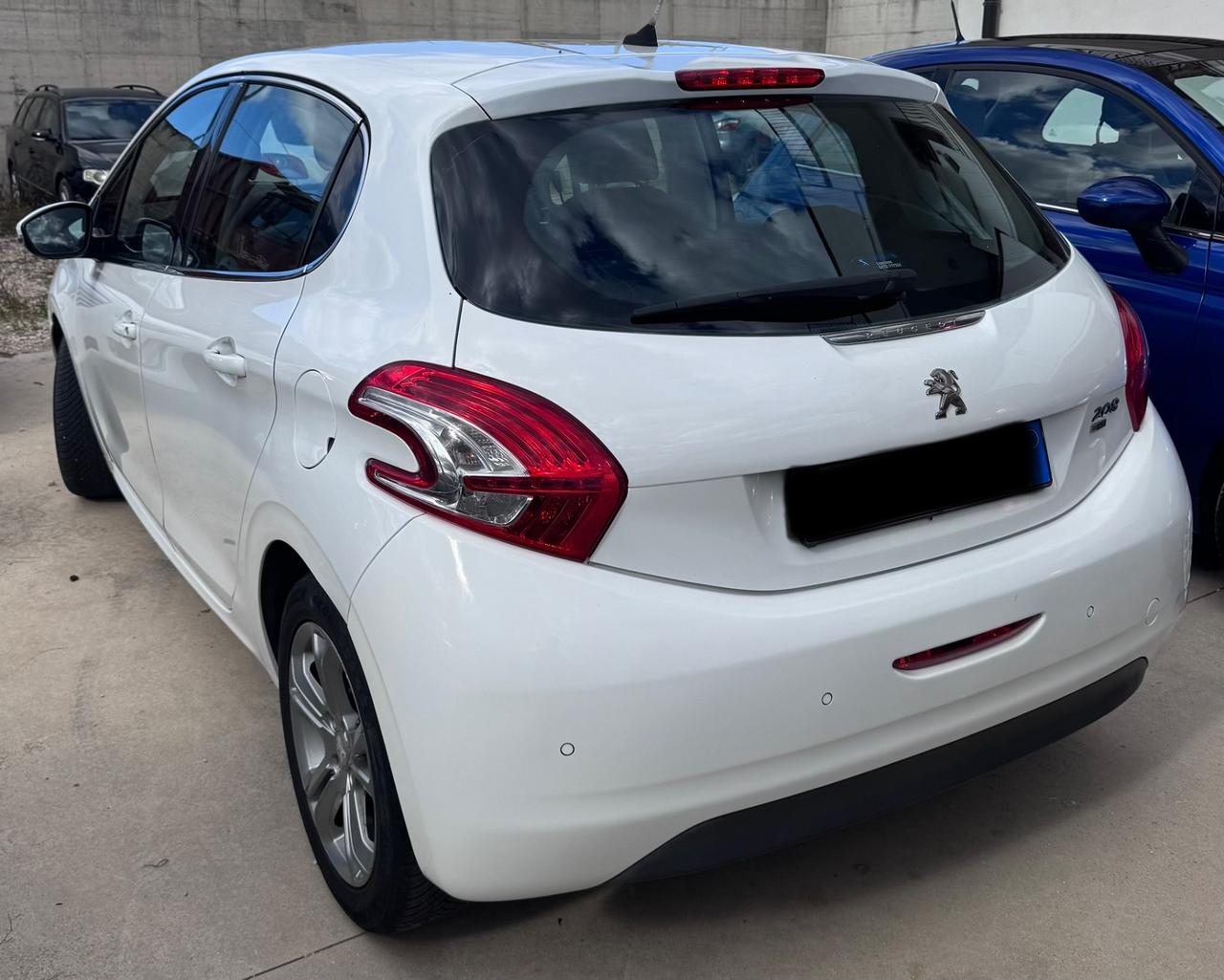 Peugeot 208