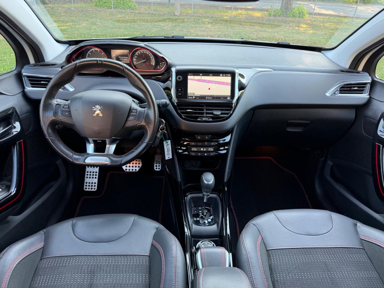 Peugeot 2008 PureTech Turbo 110 EAT6 S&S Black Matt