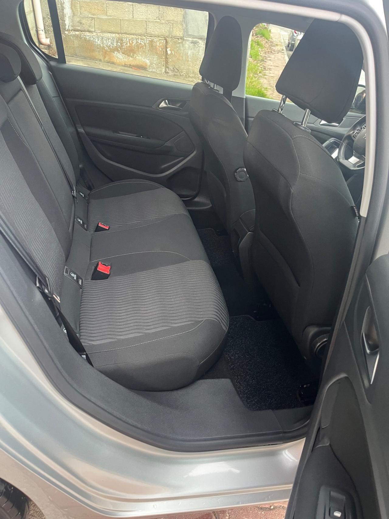 Peugeot 308 1.6 HDi 92 CV Business
