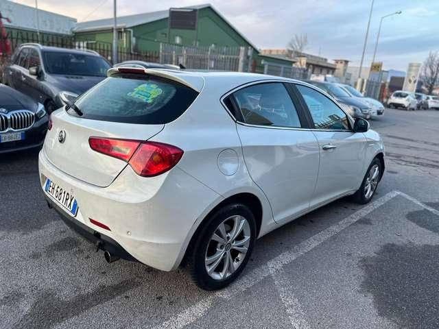 Alfa Romeo Giulietta Giulietta 2.0 jtdm(2) Distinctive 140cv