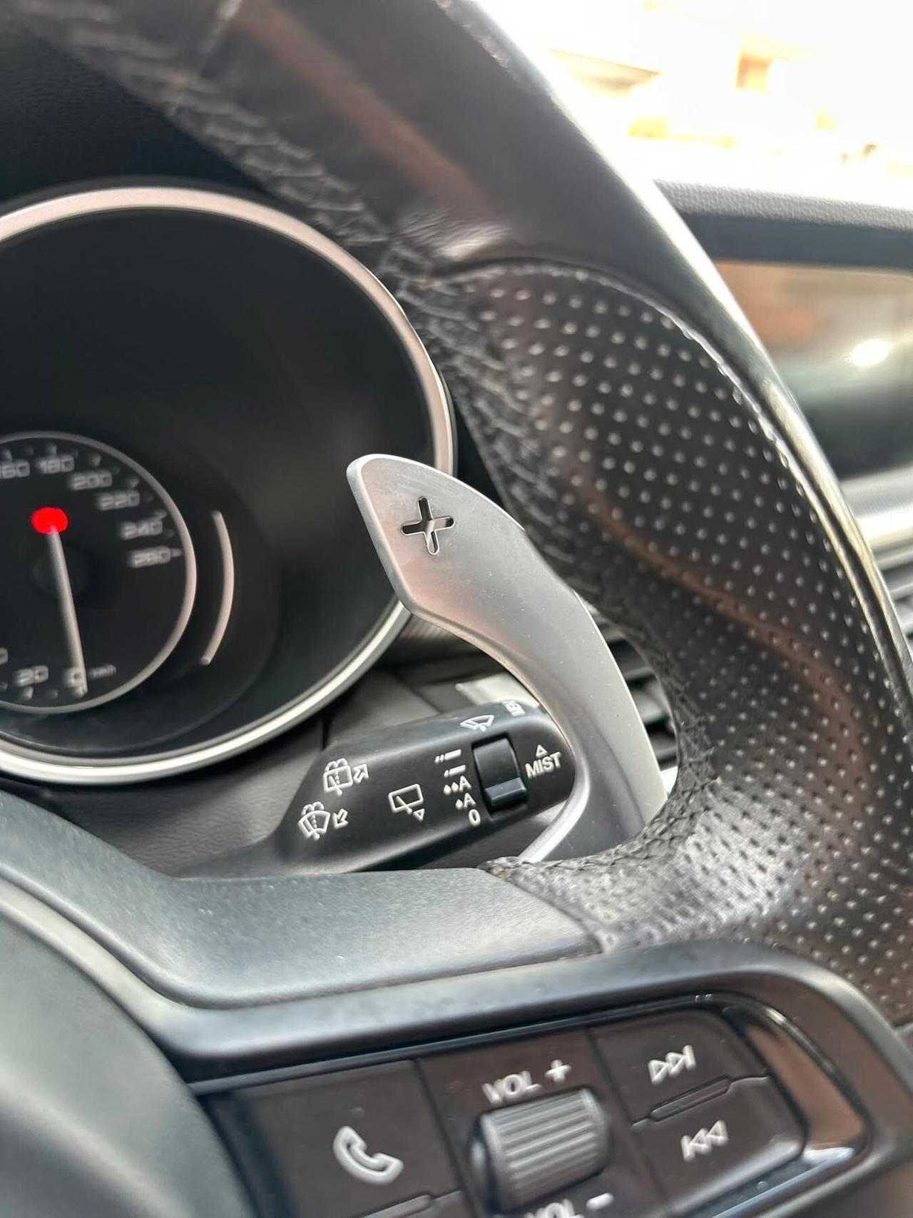 Alfa Romeo Stelvio 2.2 Turbodiesel 190 CV AT8 Q4 Business