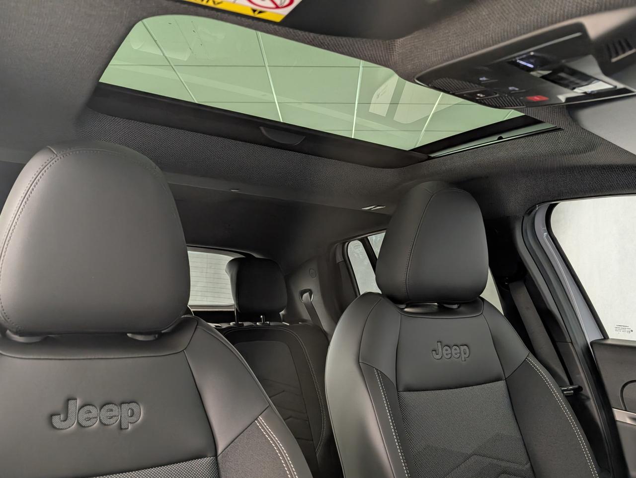 Jeep Avenger 1.2 Turbo E-Hybrid 110cv eDCT6 Summit Freedom