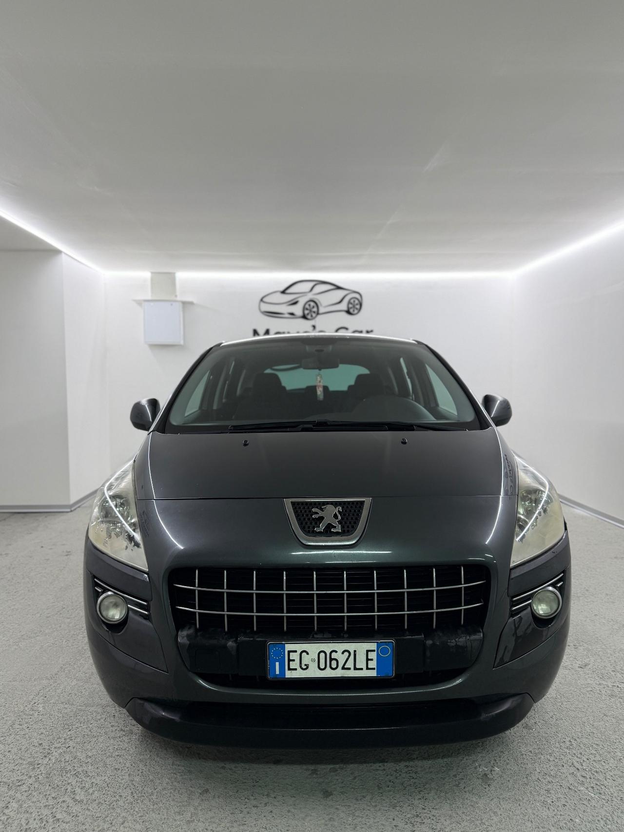 Peugeot 3008 CAMBIO AUTOMATICO (anno 2011)