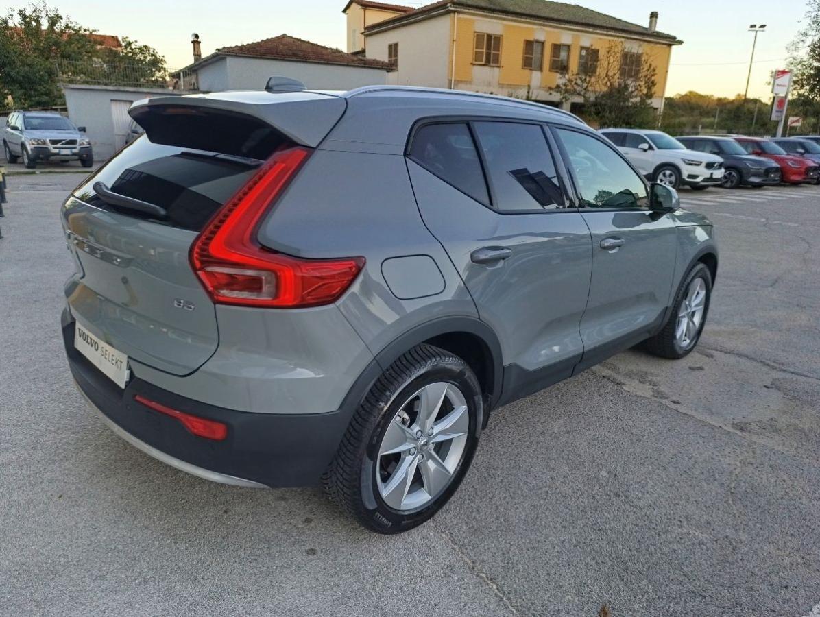 VOLVO - XC40 B3 CORE AUTOMATICO