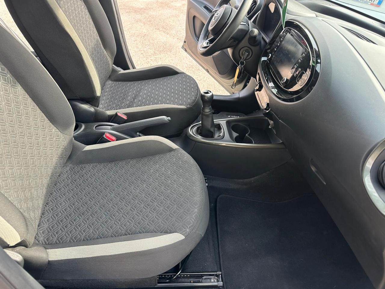 Toyota Aygo X 1.0 VVT-i 72 CV 5 porte Lounge Air NEOPATENTATI