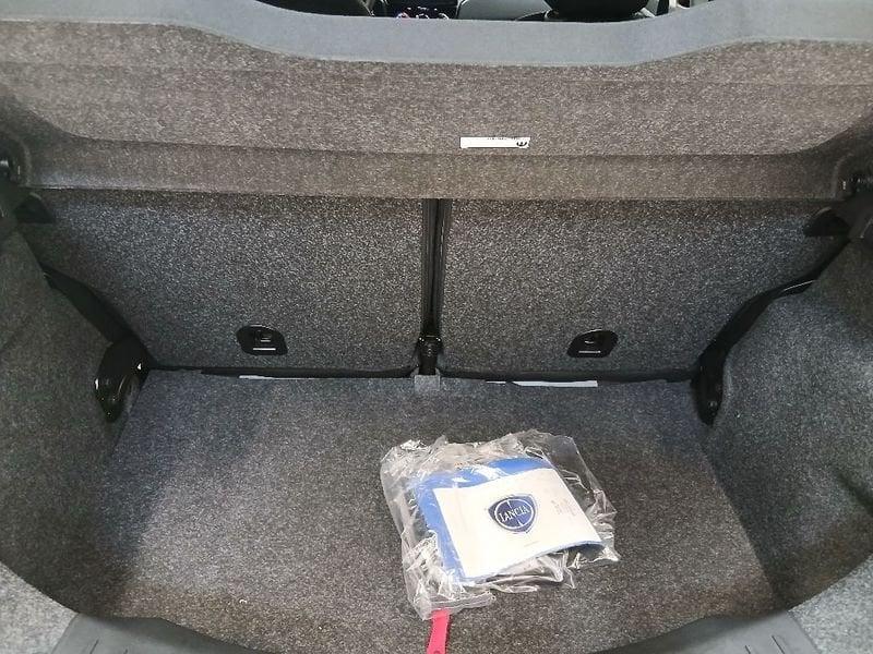 Lancia Ypsilon 1.0 firefly hybrid Gold Plus s&s 70cv