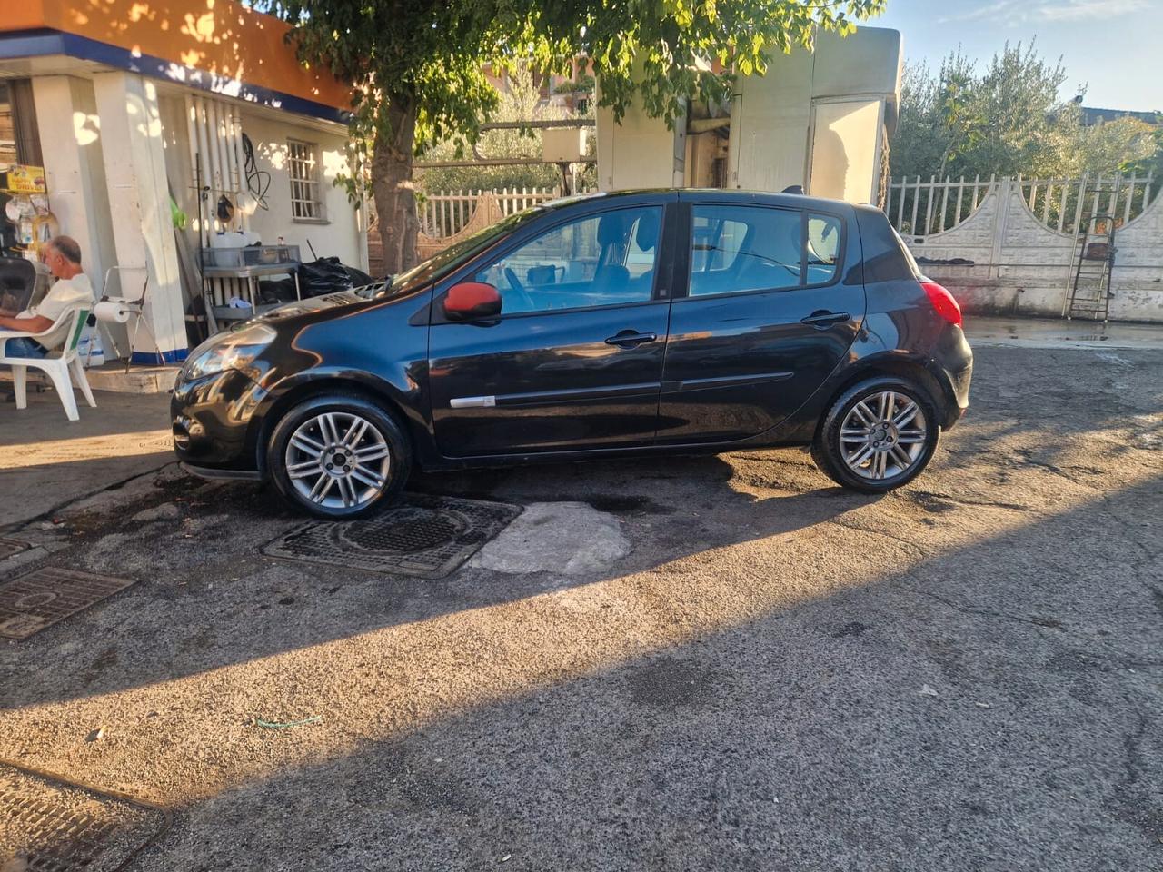 Renault Clio 1.2 16V 5 porte GPL Confort