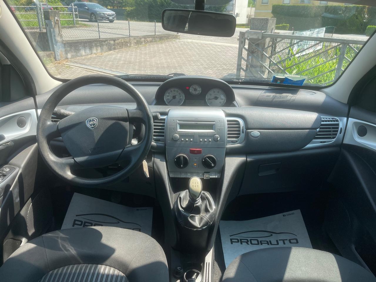 Lancia Ypsilon 1.4 Platino Ecochic GPL