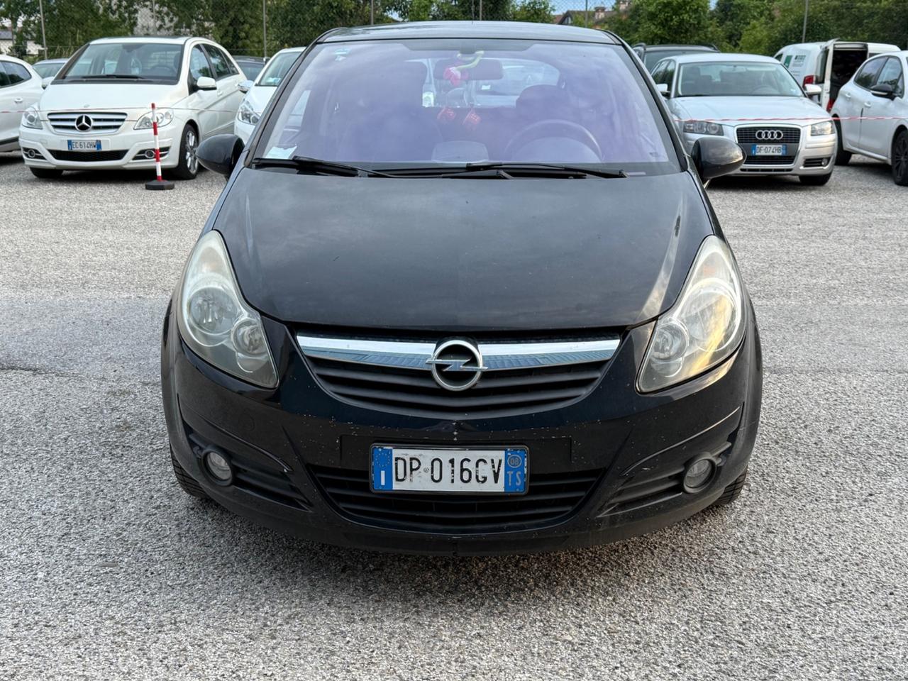 Opel Corsa 1.2 3 porte Club