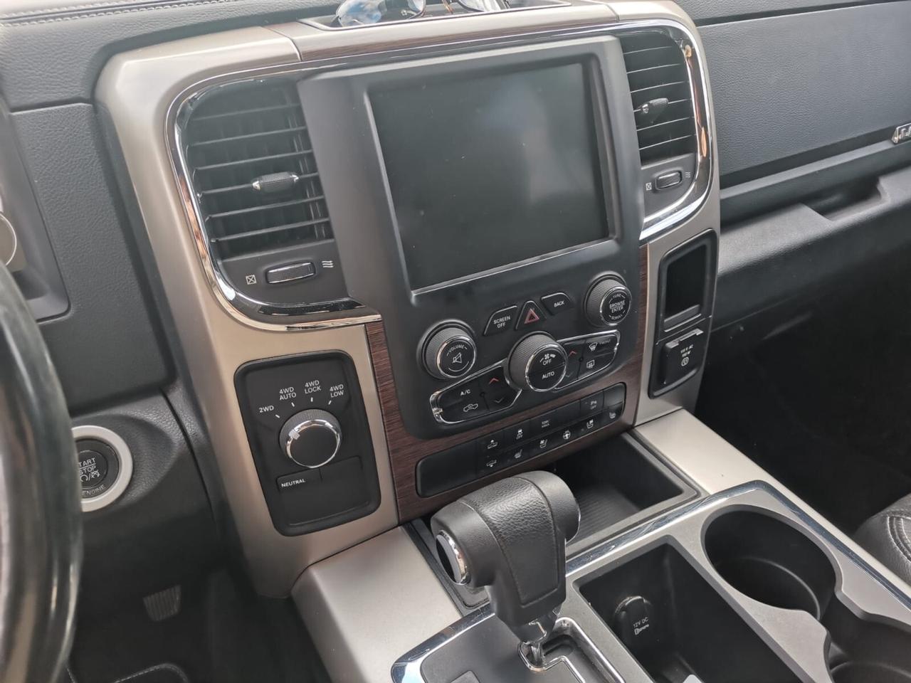 Dodge RAM 5.7 V8 HEMI LARAMIE