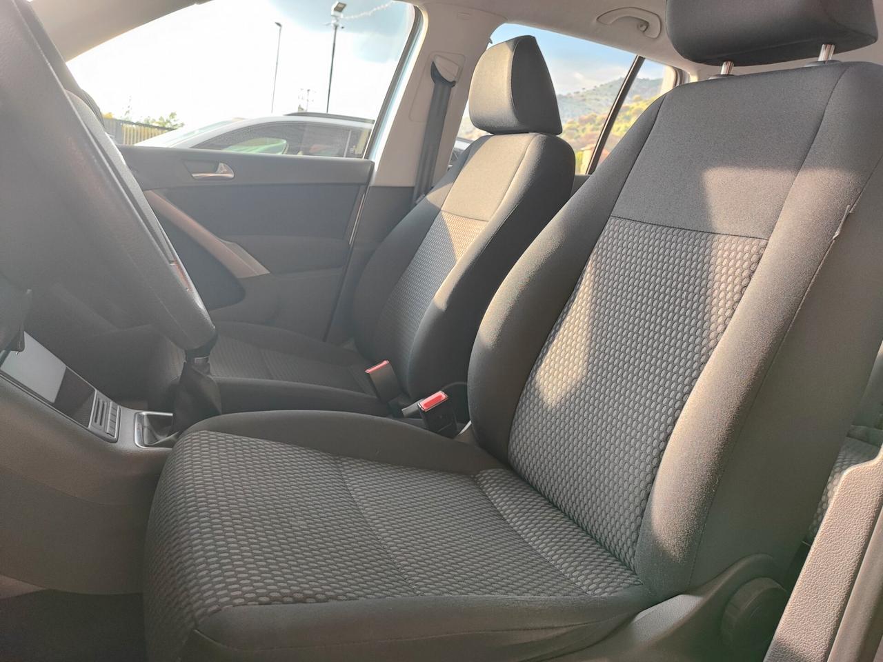 Volkswagen Tiguan 2.0 16V TDI DPF Sport & Style (18°)