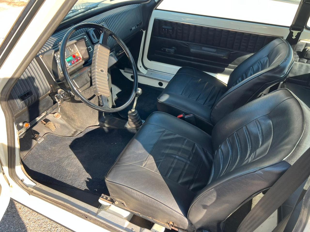 Renault R 5