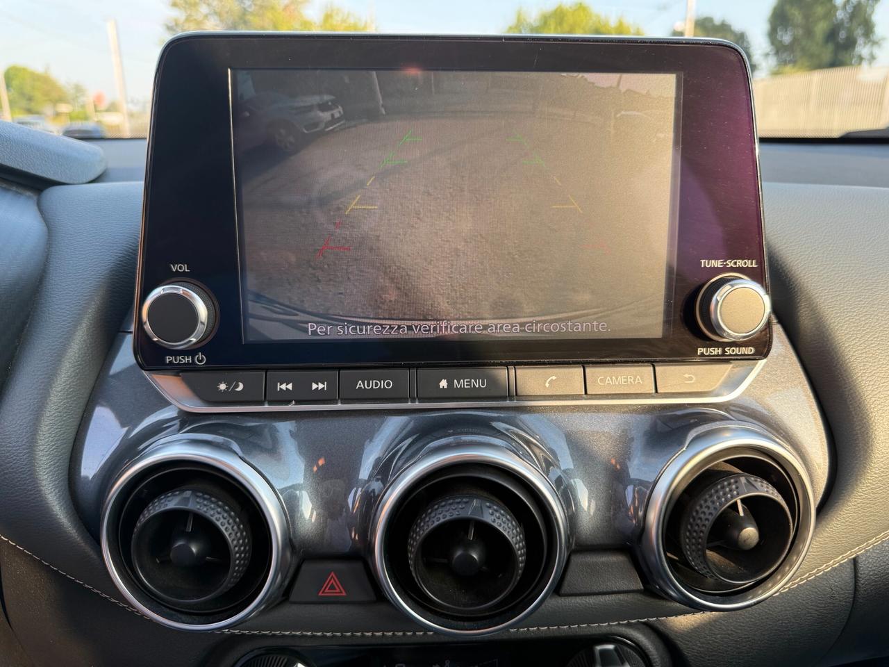 Nissan Juke 1.0 DIG-T 114 CV DCT N-Connecta