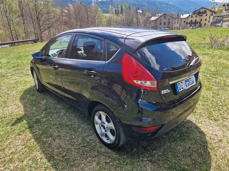 Ford Fiesta 1.4 5 porte Bz.- GPL Titanium