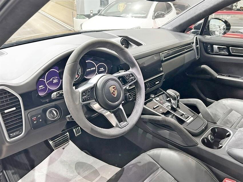 Porsche Cayenne 4.0 GTS