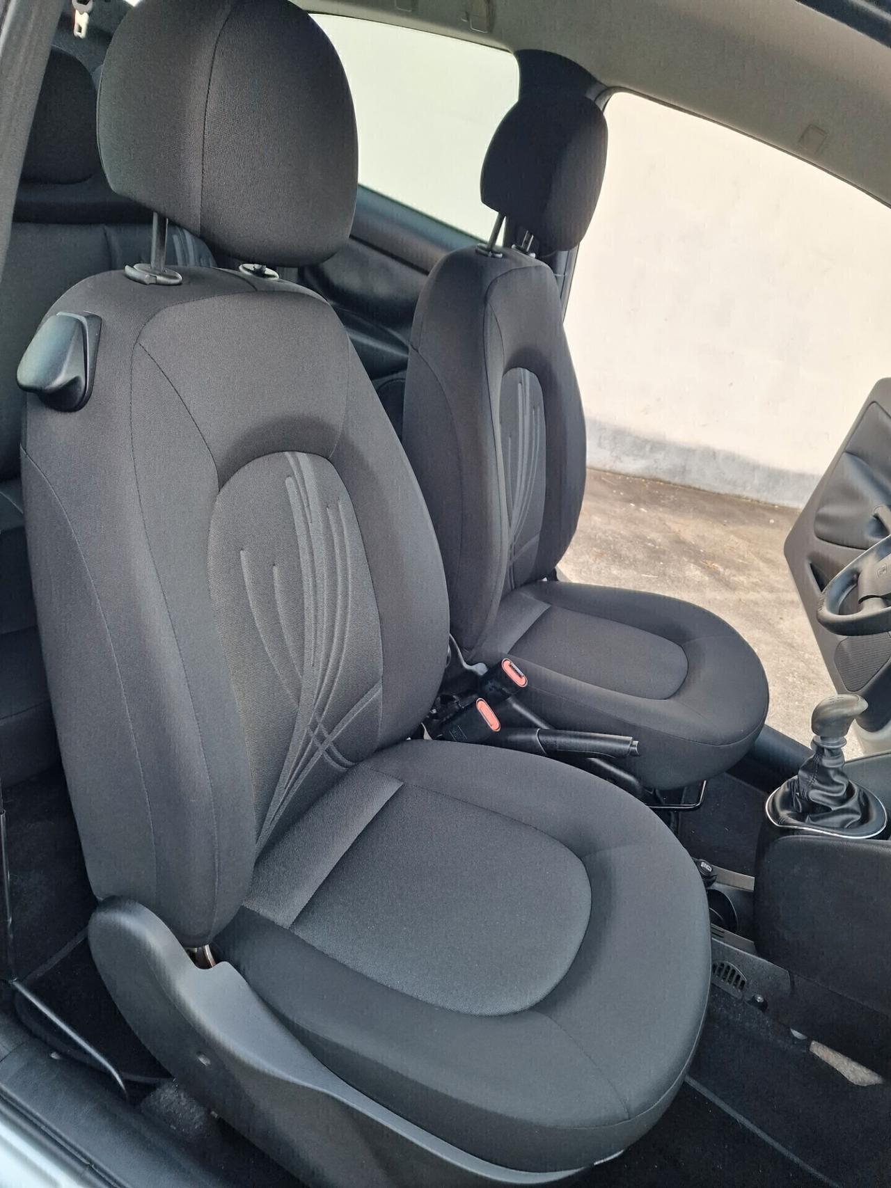 LANCIA YPSILON 1.4 Unyca Ecochic GPL