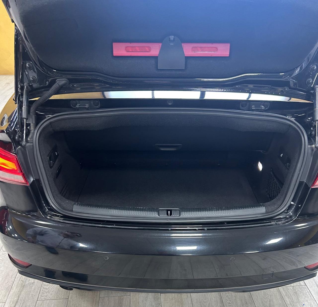 AUDI A3 CABRIO 1.6 Tdi 110 cv “NAVI/PELLE/18”-2016