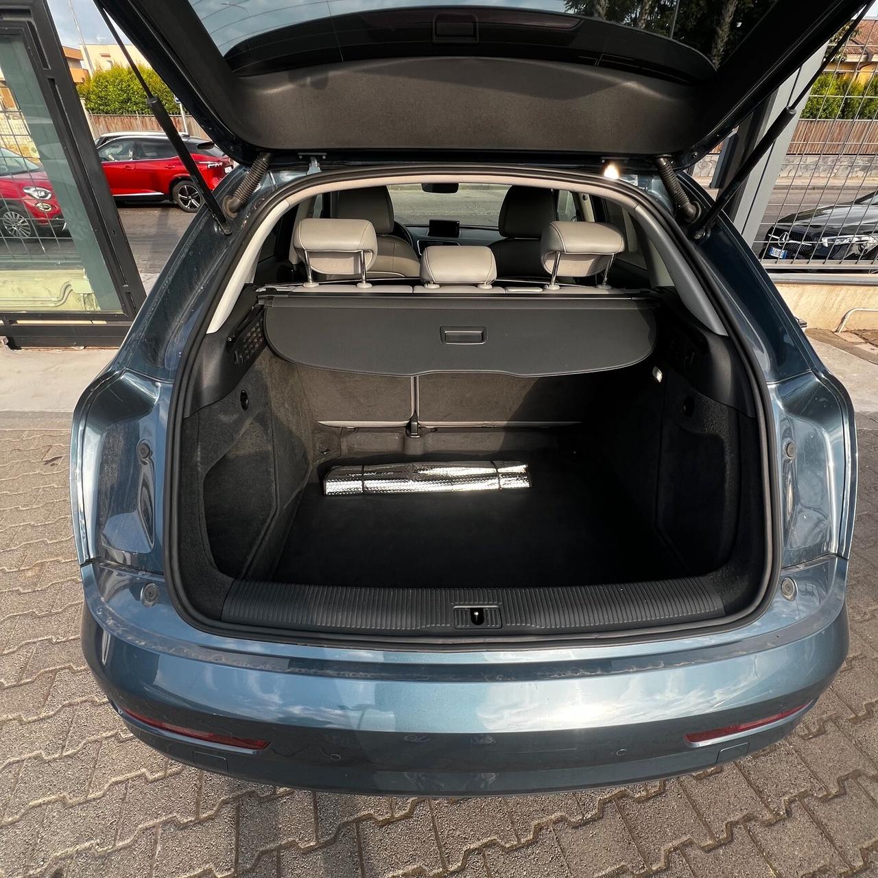 Audi Q3 2.0 TDI 150 CV Business
