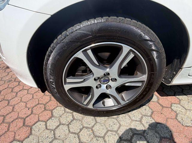 VOLVO XC60 XC60 I 2.0 d4 Momentum 181cv